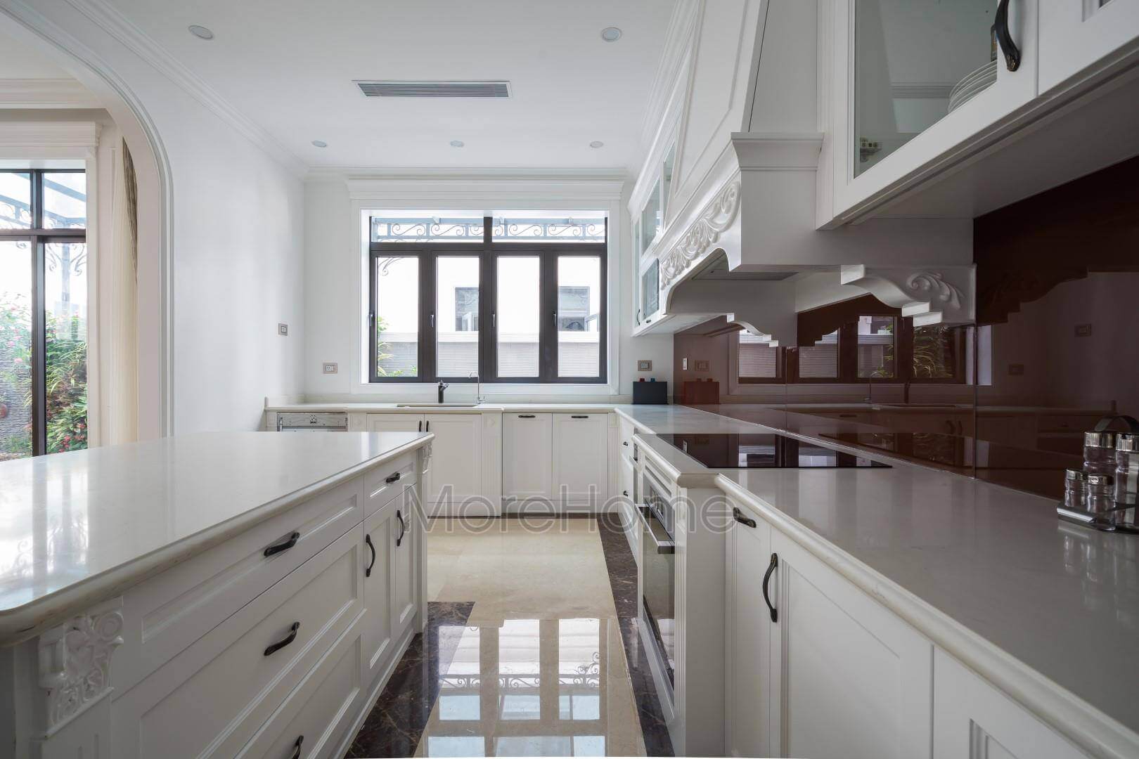 Hệ tủ bếp sử dụng tay nắm Ý phụ kiện tủ bếp Hafele chất lượng cao đảm bảo chất lượng Tủ bếp đẹp