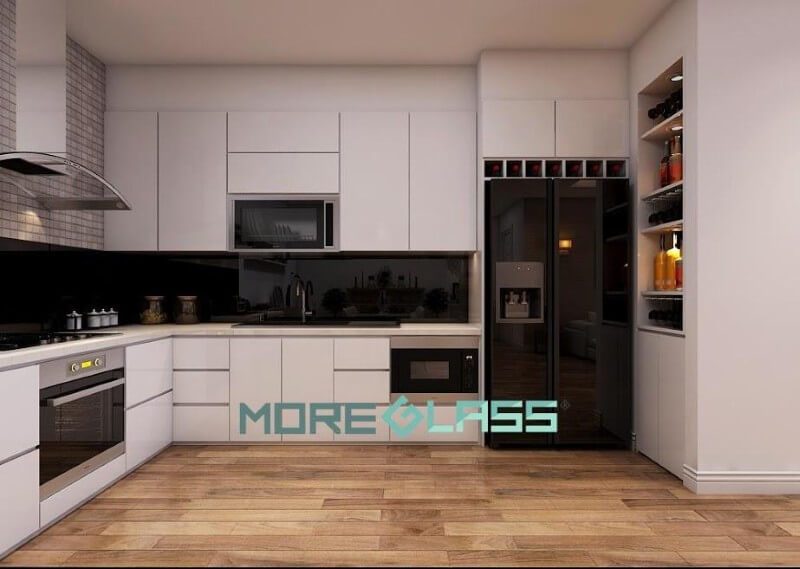 Thiết kế mẫu kính ốp bếp màu đen cổ điển, cao cấp cho phòng bếp chung cư, nhà ở, biệt thự.