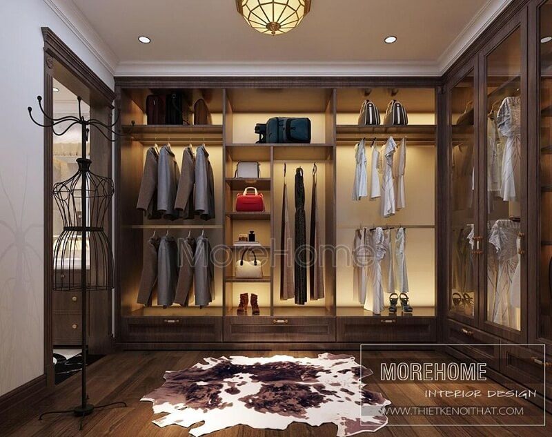 Bạn đang tìm kiếm mẫu tủ quần áo gỗ tự nhiên kích thước lớn mang đến vẻ đẹp sang trọng cho phòng thay đồ gia chủ thì đừng nên bỏ lỡ mẫu thiết kế này