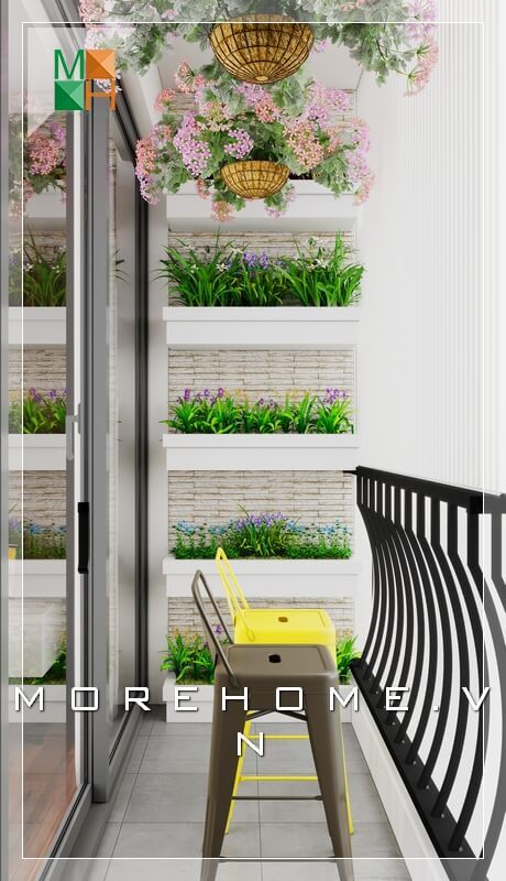 Ghế ngồi ban công và các chậu hoa được trang trí theo một cách độc đáo, tạo nên một không gian xanh mát lý tưởng để thư giãn.