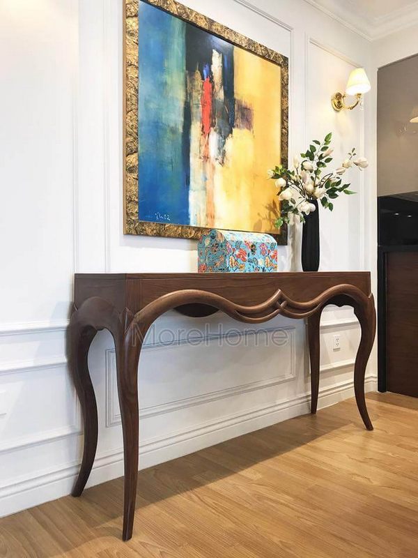 Thi công sản xuất hoàn thiện sản phẩm kệ decor kệ trang trí gỗ tự nhiên kiểu dáng tân cổ điển tại chung cư cao cấp Vinhomes Gardenia Mỹ Đình Hà Nội